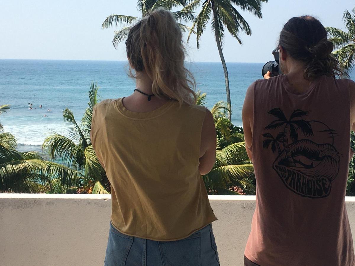 Ruma Surf Hotel Ahangama Kültér fotó