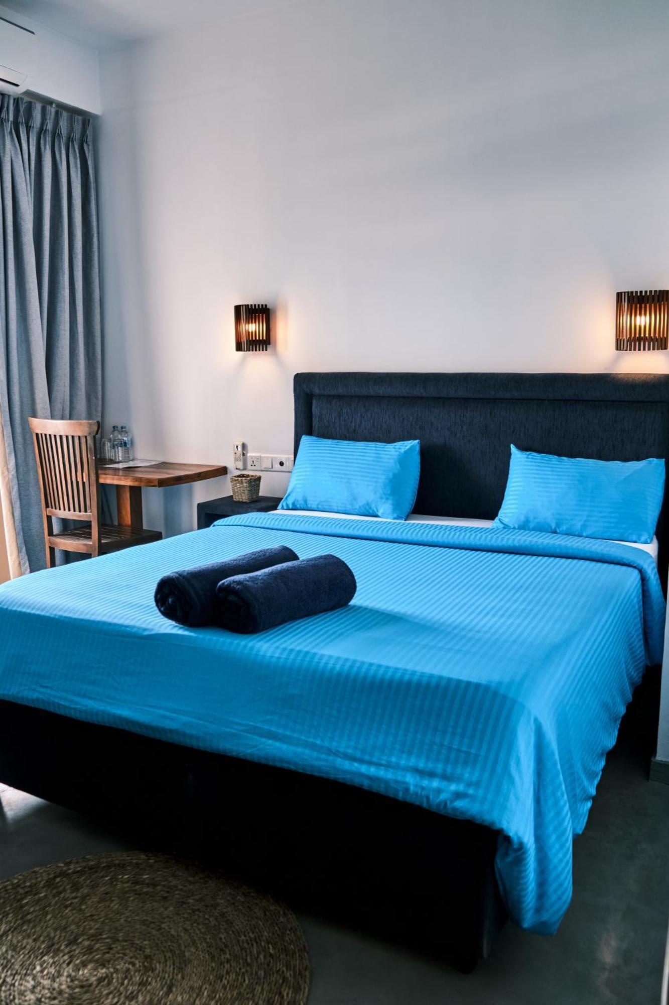 Ruma Surf Hotel Ahangama Kültér fotó