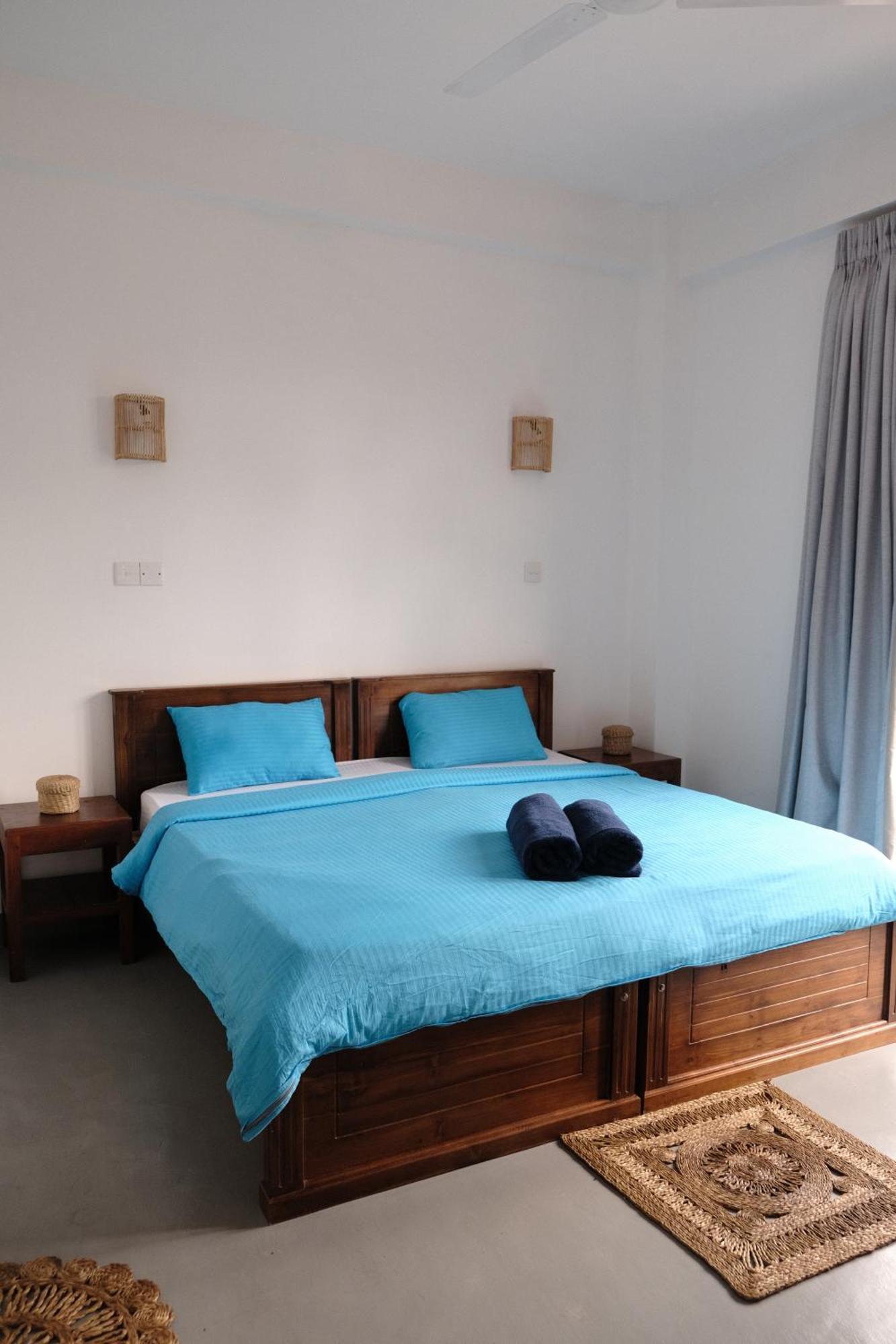 Ruma Surf Hotel Ahangama Kültér fotó