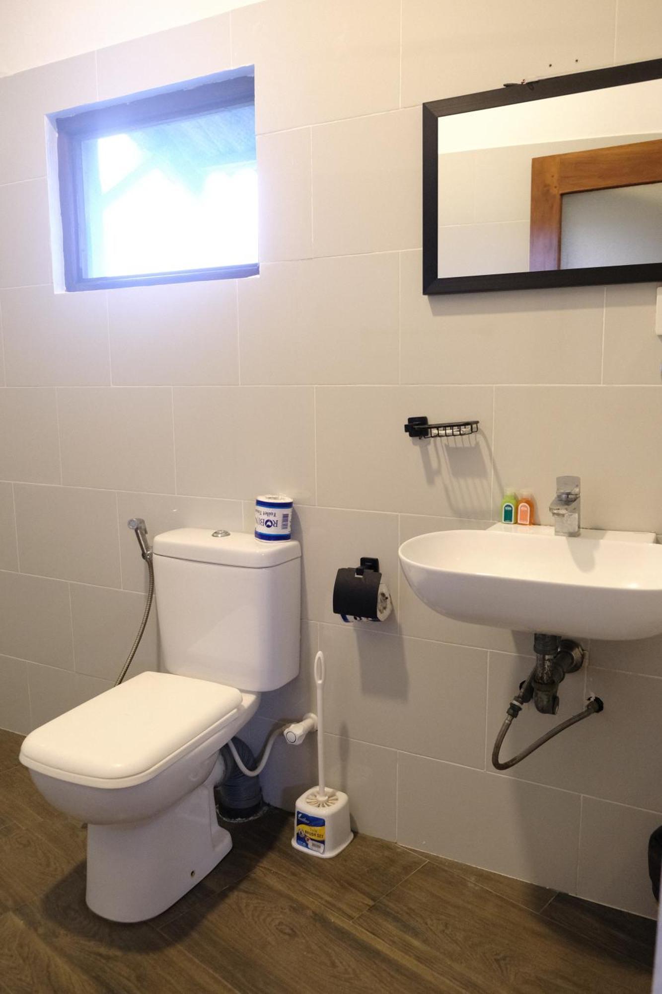 Ruma Surf Hotel Ahangama Kültér fotó