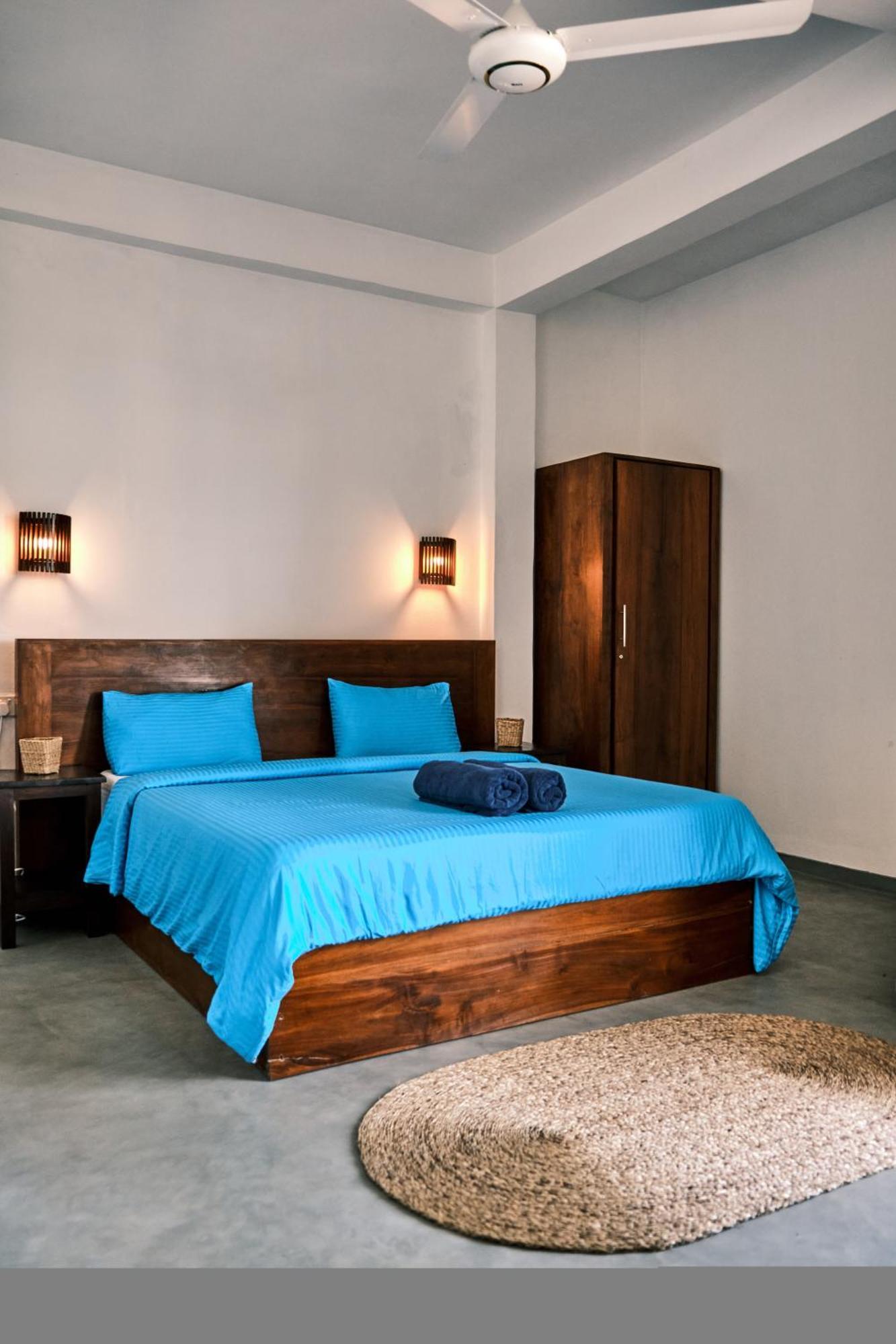 Ruma Surf Hotel Ahangama Kültér fotó
