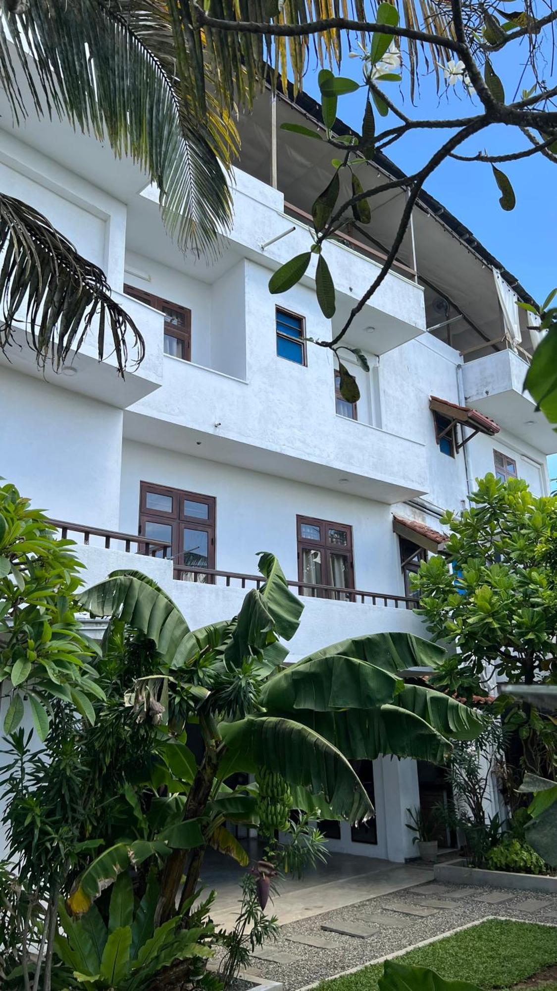 Ruma Surf Hotel Ahangama Kültér fotó
